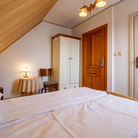 Wisniowy Sad Guest House Bialowieza Luaran gambar