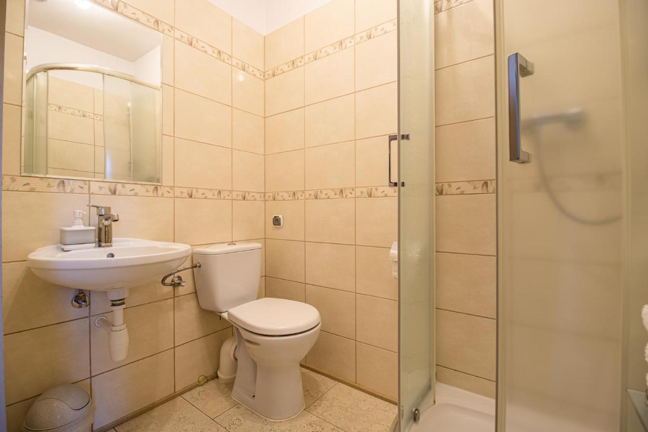 Wisniowy Sad Guest House Bialowieza Luaran gambar