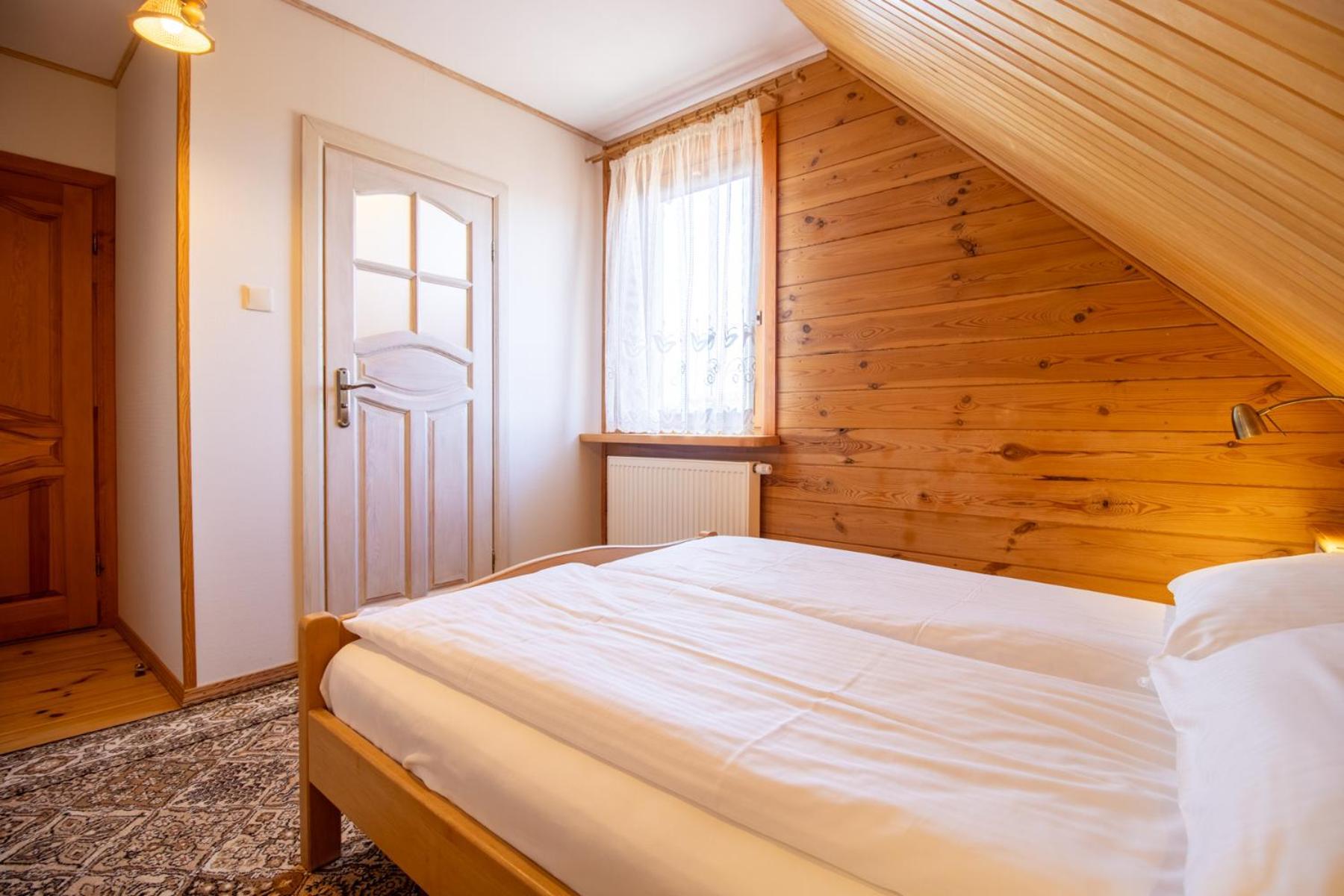 Wisniowy Sad Guest House Bialowieza Luaran gambar