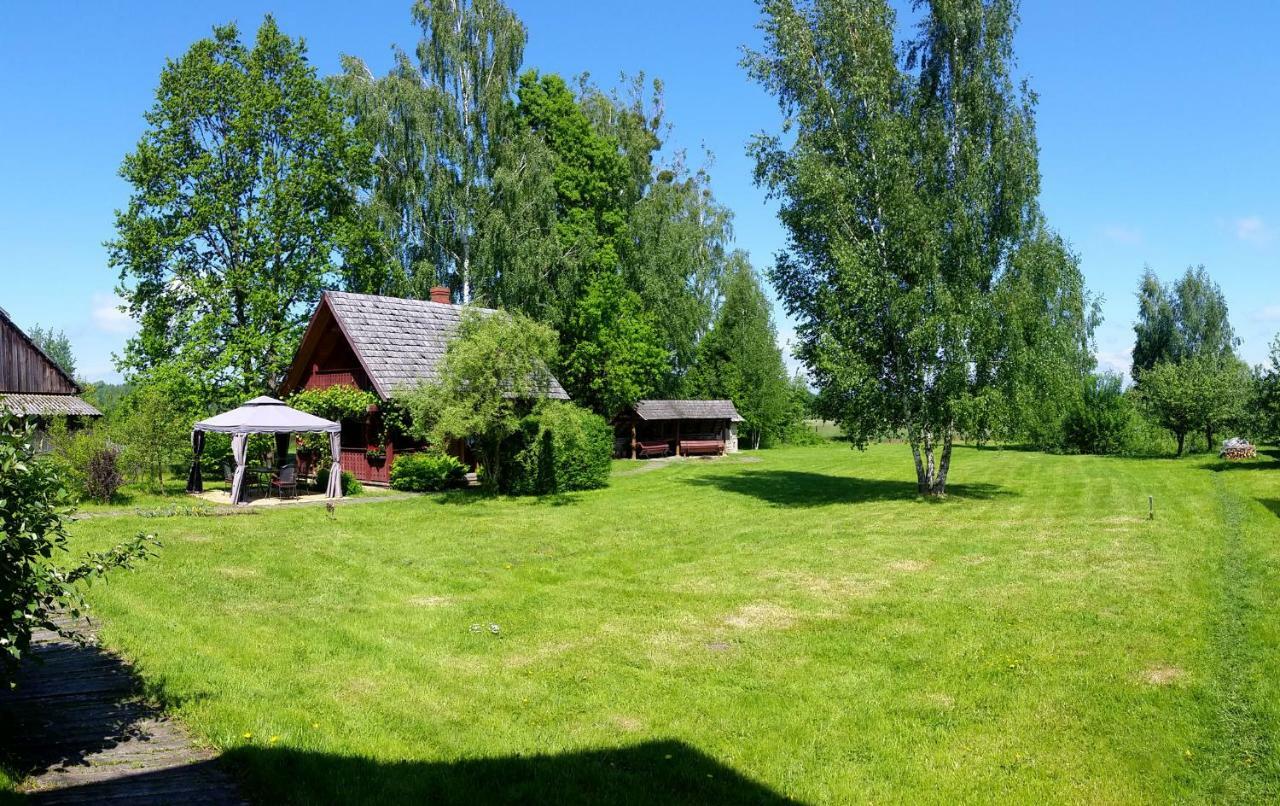 Wisniowy Sad Guest House Bialowieza Luaran gambar